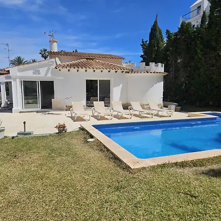 Villa En 8 Personas, Piscina Privada, Wifi, Se Admiten Mascotas - Es-373-19 Denia